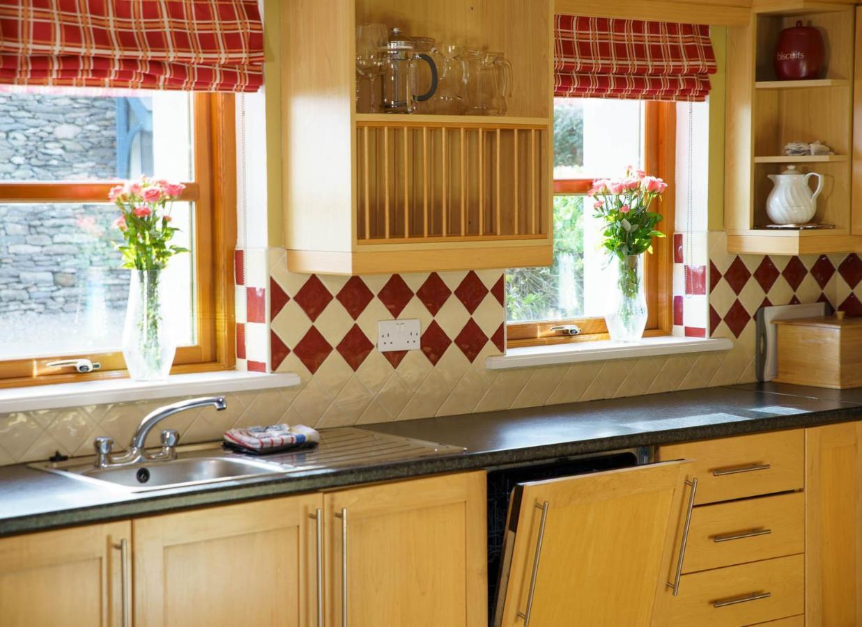Dingle Courtyard Holiday Homes 3 Bed By Trident Holiday Homes Εξωτερικό φωτογραφία