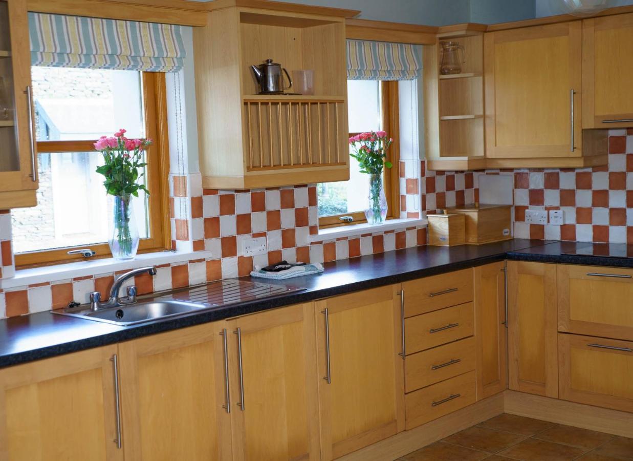 Dingle Courtyard Holiday Homes 3 Bed By Trident Holiday Homes Εξωτερικό φωτογραφία