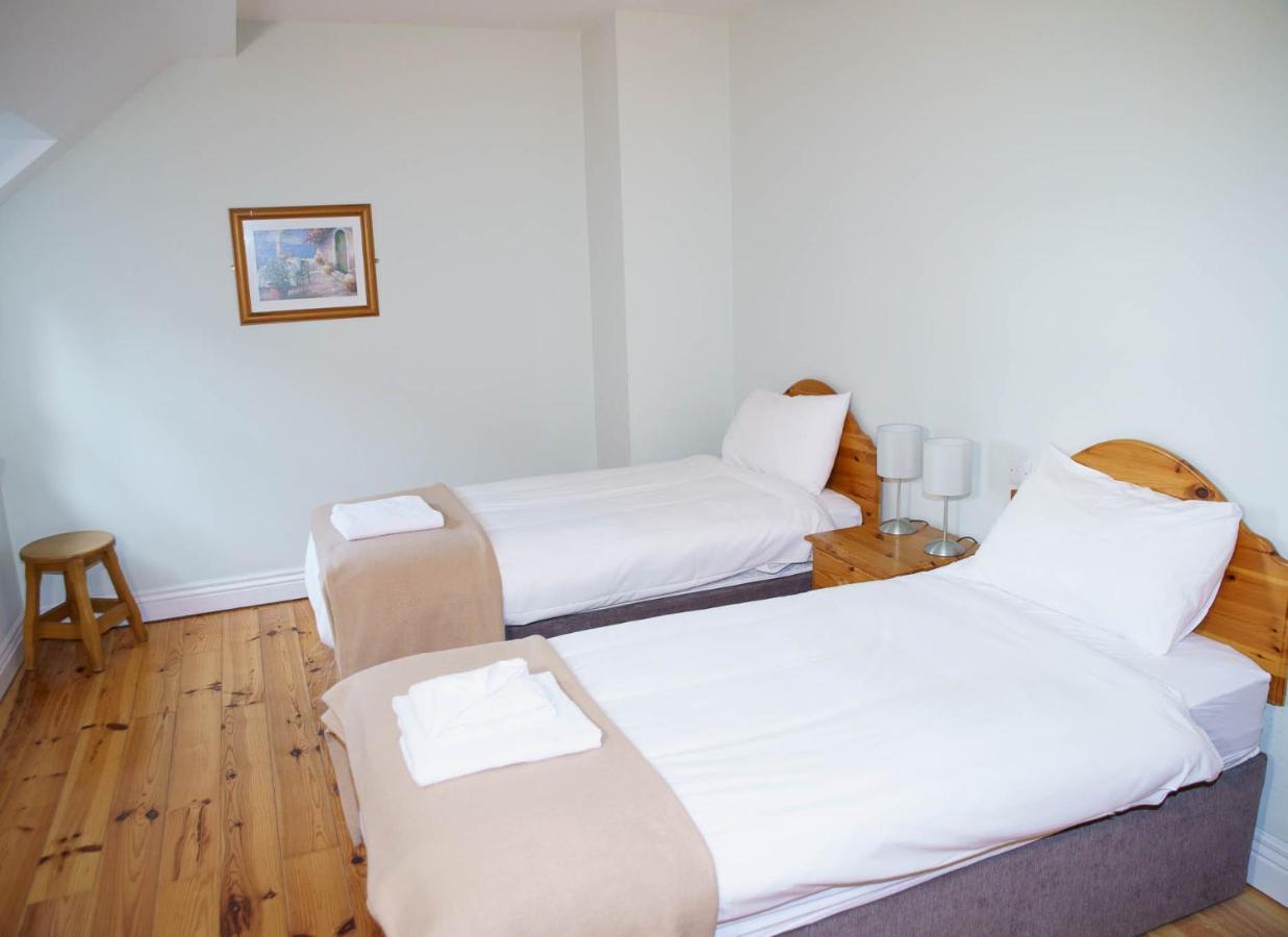 Dingle Courtyard Holiday Homes 3 Bed By Trident Holiday Homes Εξωτερικό φωτογραφία