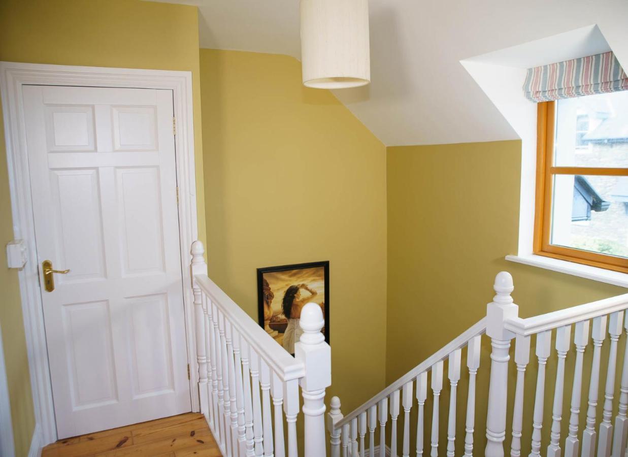 Dingle Courtyard Holiday Homes 3 Bed By Trident Holiday Homes Εξωτερικό φωτογραφία